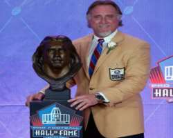 He attended the Pro Football Hall of Fame in the year 2016.